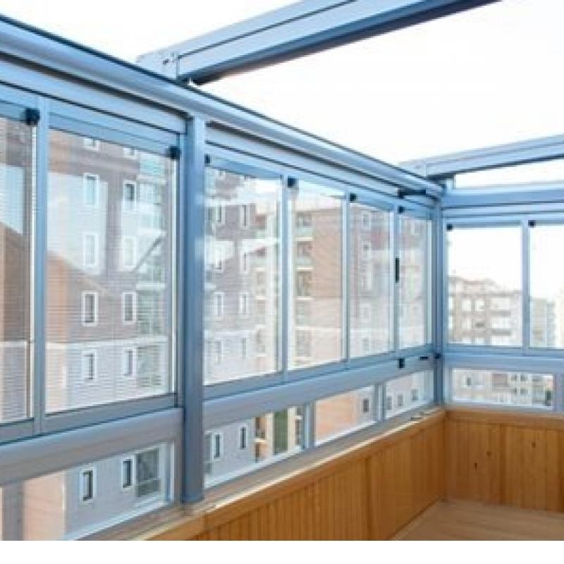 Piramit Cam Balkon