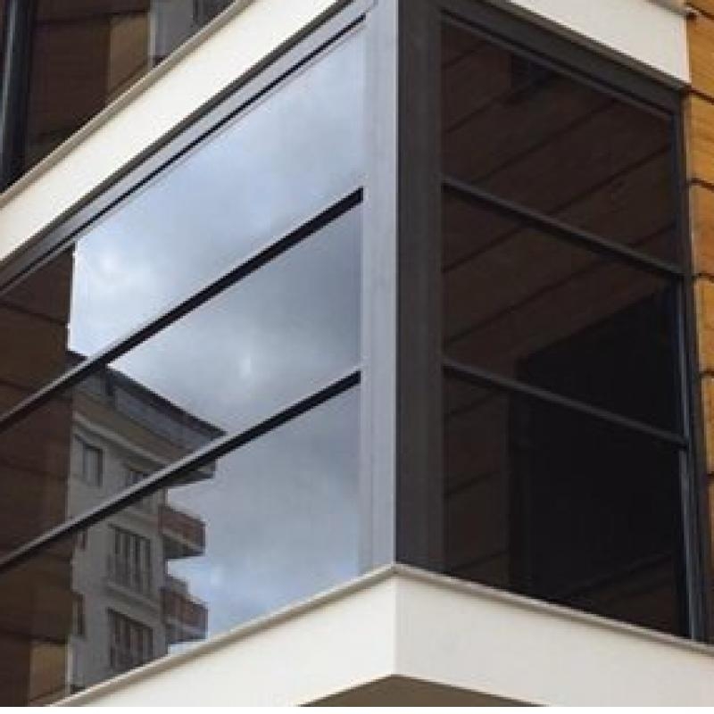 Piramit Cam Balkon