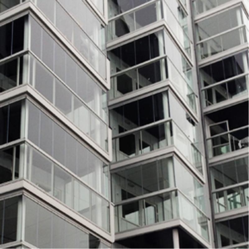 Piramit Cam Balkon